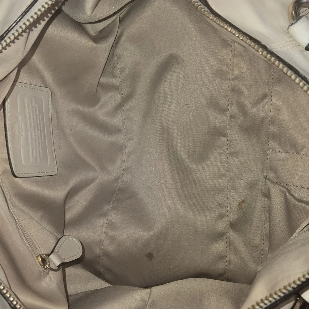Coach White Leather Purse - Picture 16 of 16